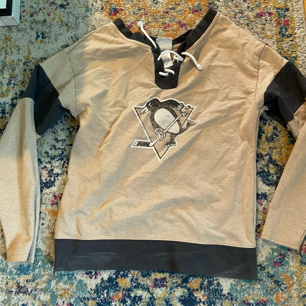 Pittsburgh Penguins long sleeve shirt. Golden/charcoal coloring. Size small.